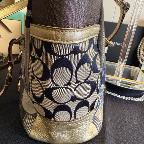 EUC Coach Denim Patchwork Tote 2009 - Picture 15 of 16